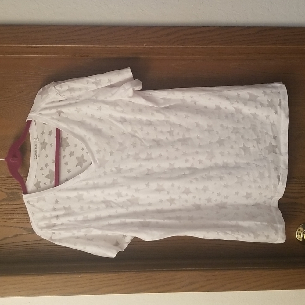 White tshirt with see through stars